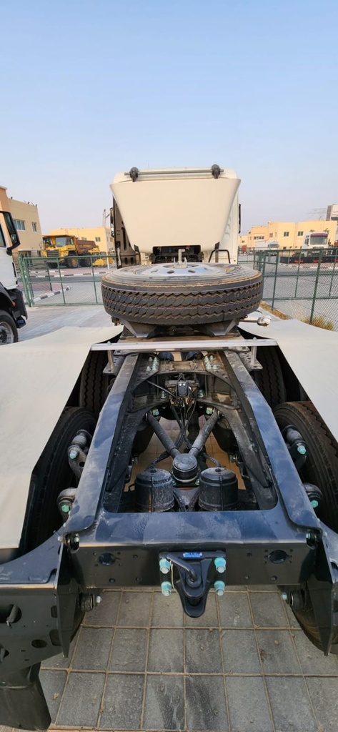 TGS 40.480 6x4 BB SA TIPTMATIC