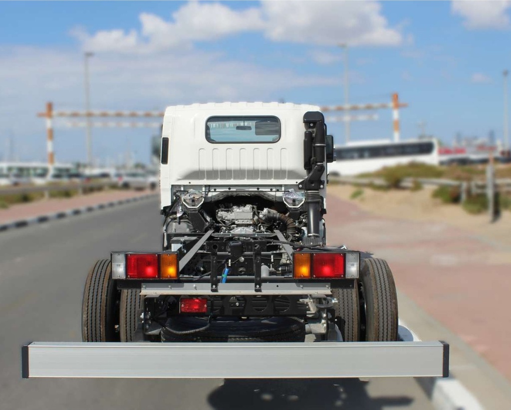 ISUZU NPR 85 CHASSIS TRUCK - 4.2T