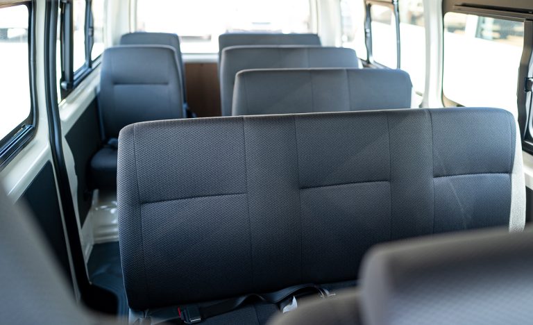 HIACE 2.5L DIESEL (15 PLACES)