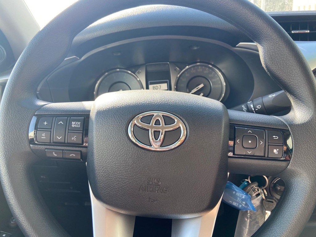 HILUX DC DIESEL 2.4L 4x4 HI 6A/T