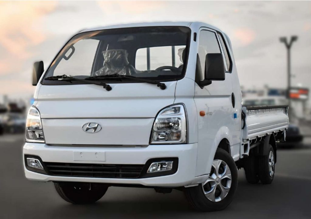 H100 SUPER CAB CARGO TRUCK